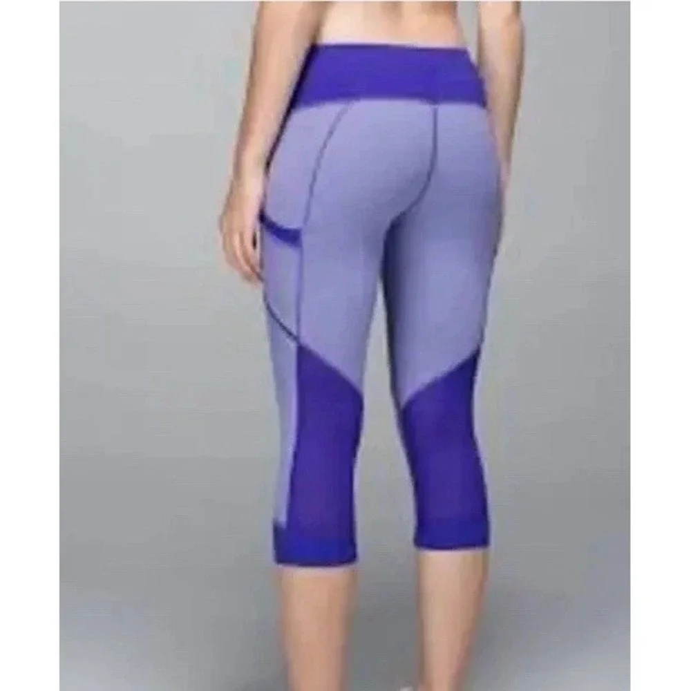 Lululemon Run For Fun Crop Bruised Berry Wee Stripe Sz 8 RARE Purple Pockets‎